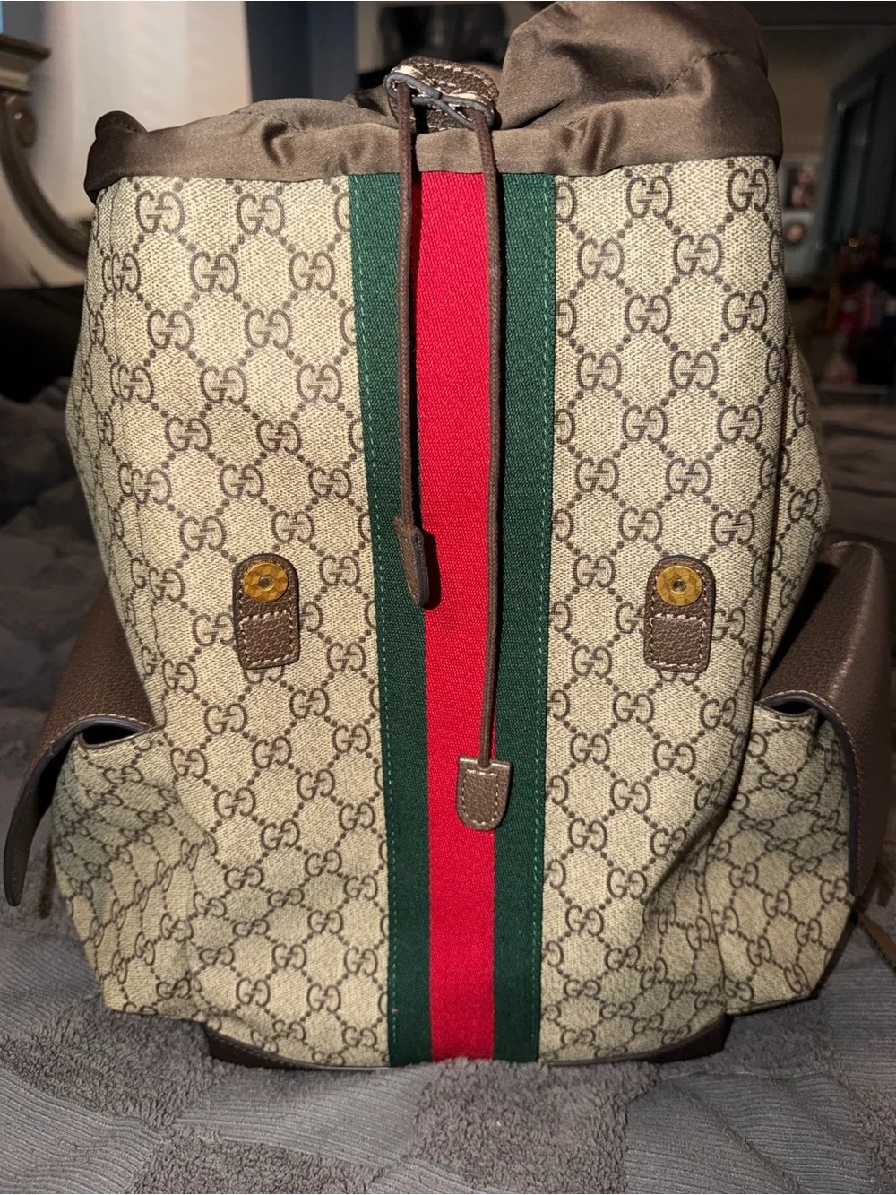 Gucci large classic